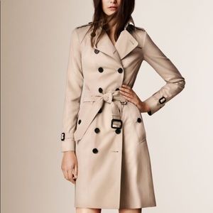 RARE Burberry Heritage Sandringham Long Trench NEW